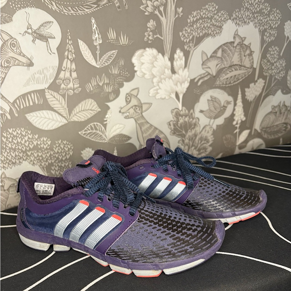 Adidas Adipure Women's 7.5 Techfit running shoes